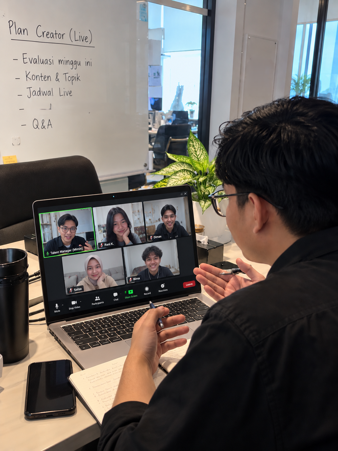 Sesi Bimbingan dari Velora Digital Entertainment untuk kreator TikTok